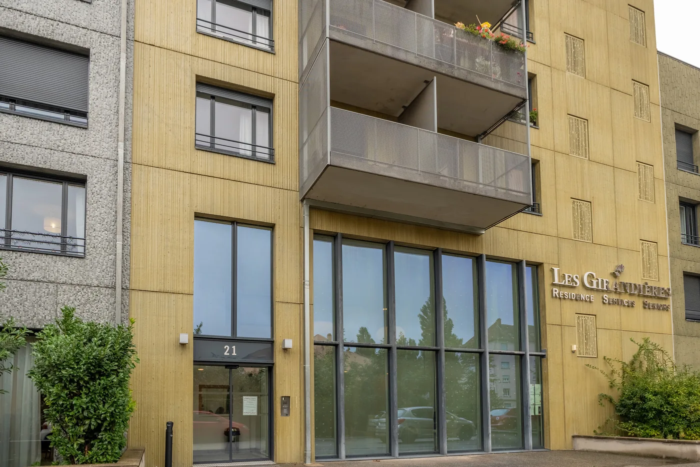 Extérieur Zenitude Hôtel Mulhouse — photographie architecture hôtelière